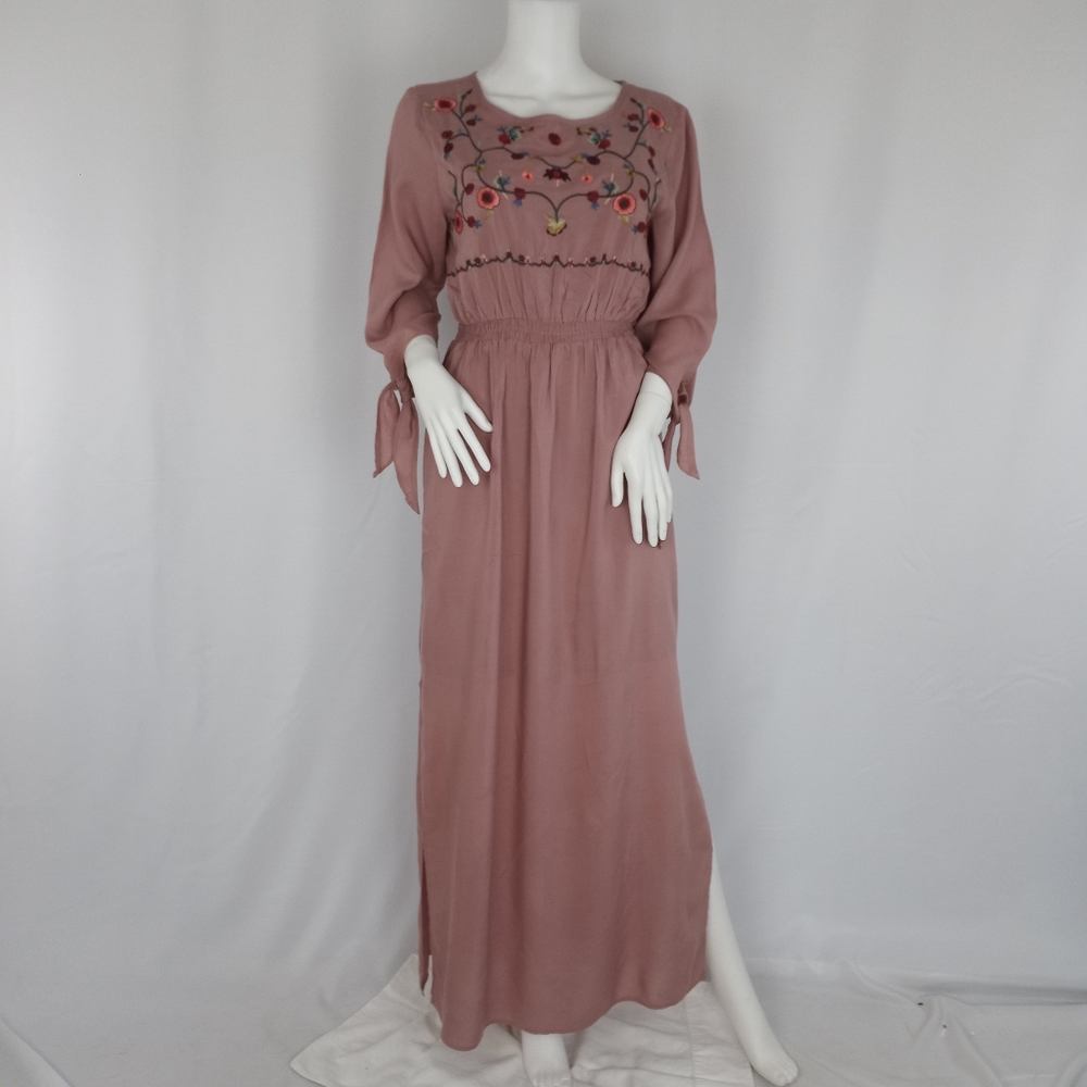 Jodifl Embroidered Maxi Dress